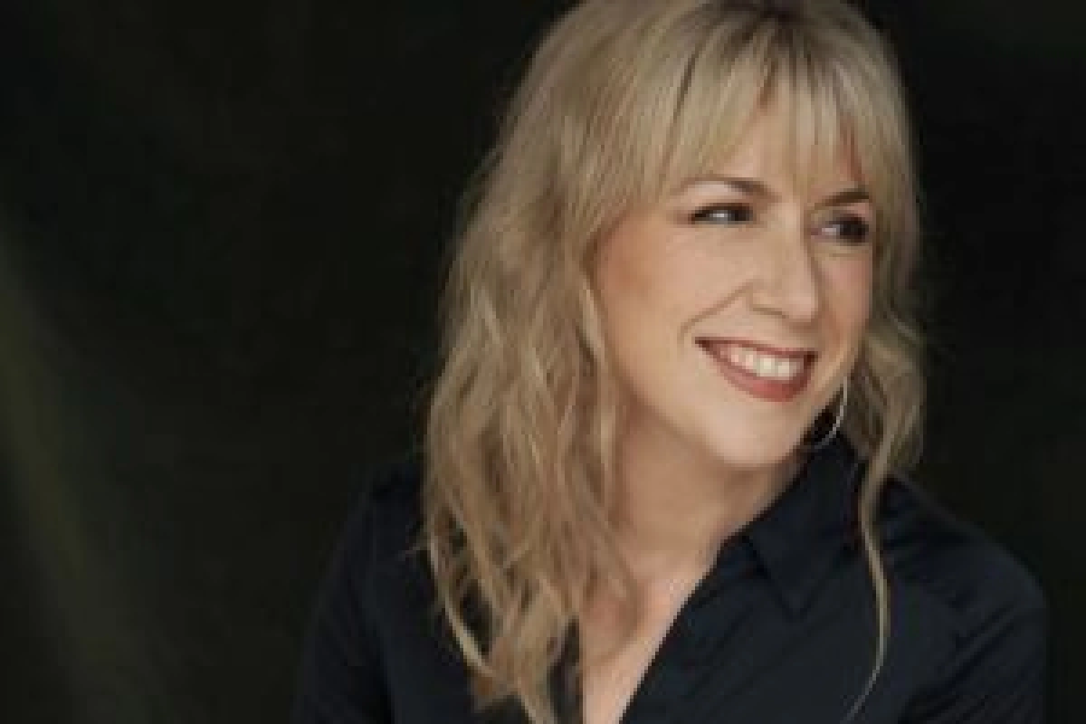 Muireann Nic Amhlaoibh Band